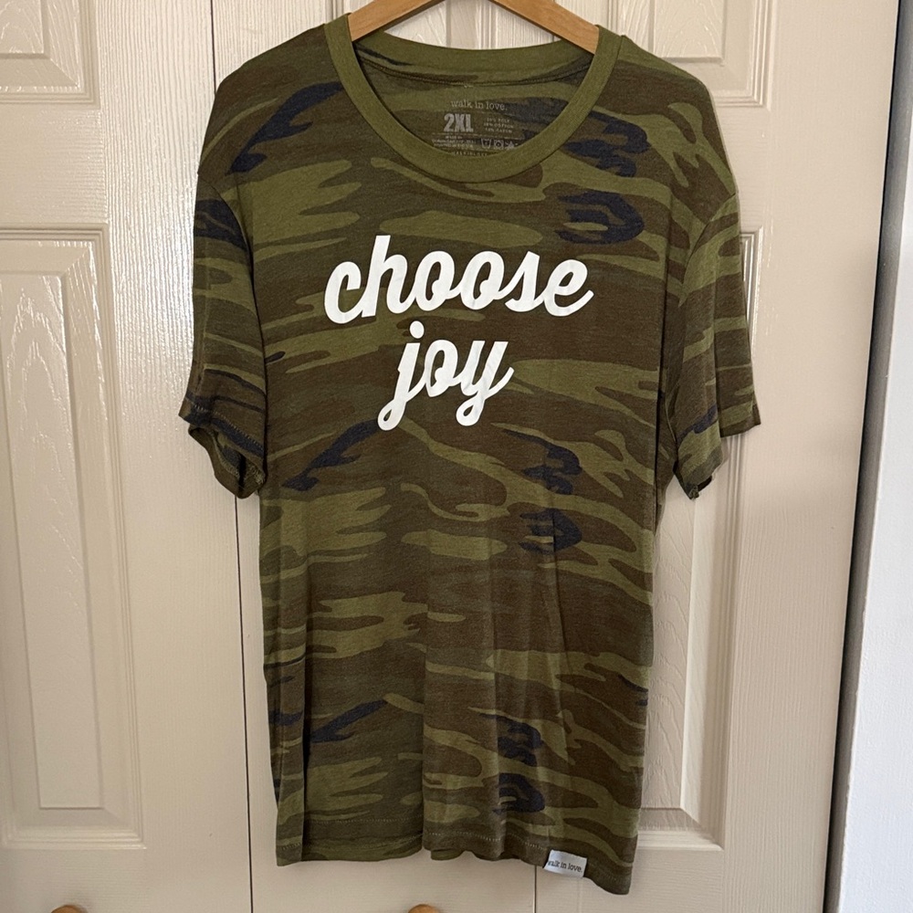 Walk in Love Camouflage T-Shirt 2XL